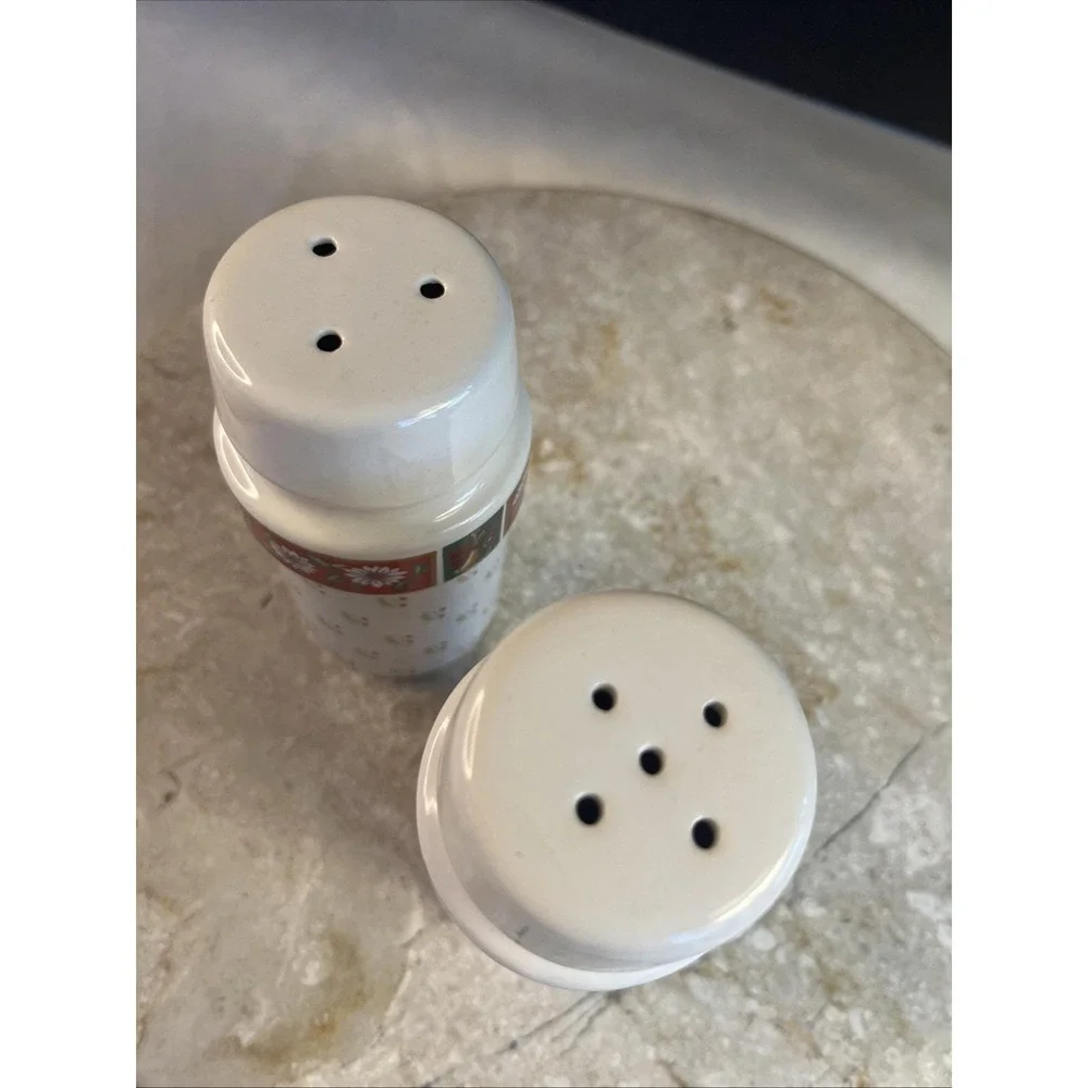 VTG Charlton Hall Kobe Porcelain Christmas Salt And Pepper Set Shakers Japan